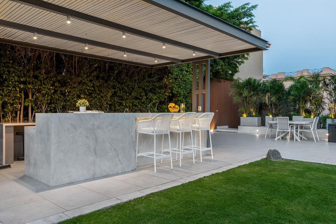 Craft the Perfect Backyard Oasis - Designing a BBQ Space That Sizzles