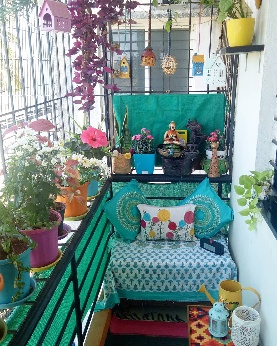 Balcony Bliss - Crafting Cozy Green Oases